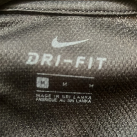 Nike Dri-Fit Black Training T-shirt with White Extra Large Swoosh Size Medium - Picture 3 of 7